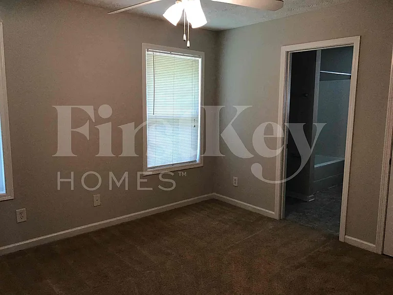 7437 Dogwood Trl — Photo 10