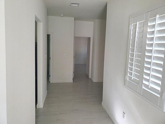 2nd image of 2475 Altura Ave Unit 1/2