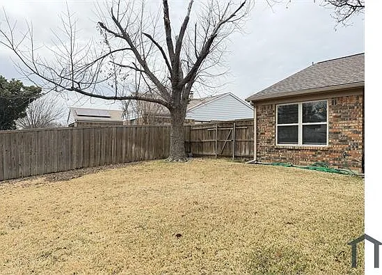 250 Barclay Ave — Photo 16
