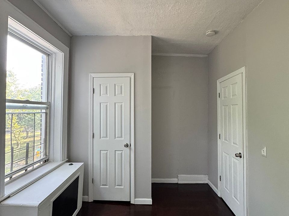 1st image of 691 Elizabeth Ave #57-L