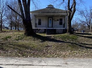 321 N 6th St, Mount Vernon, IL 62864