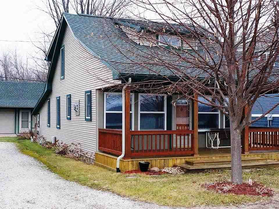 1st image of 1396 Lake Shore Dr
