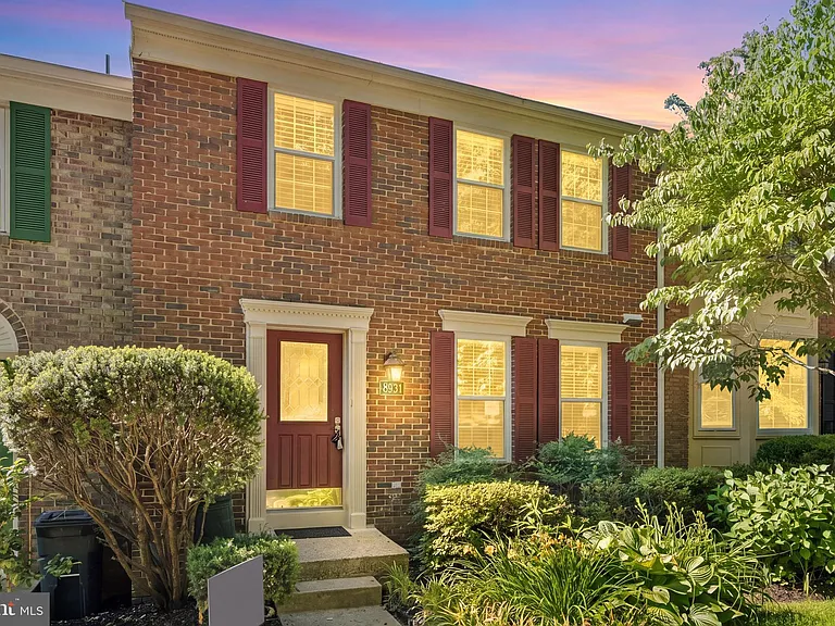 8931 Park Forest Dr — Photo 4