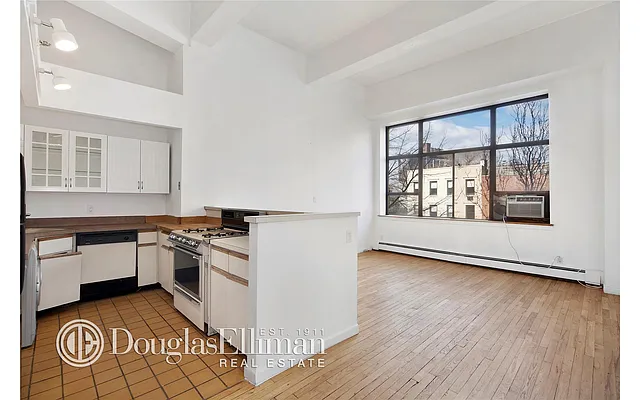 Sold by Douglas Elliman | media 22