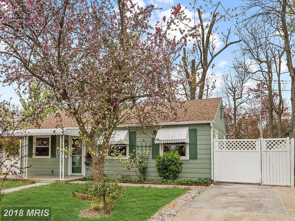 1st image of 1609 Saunders Way