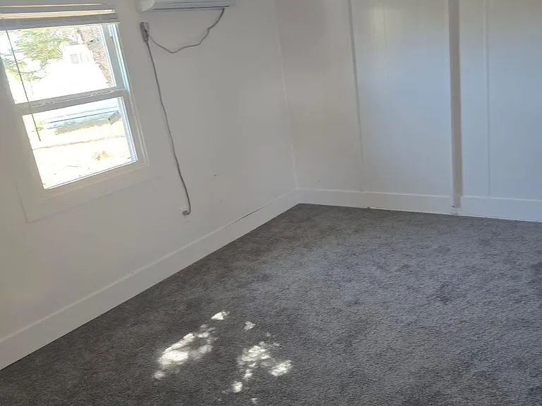 815 Saint Charles Dr — Photo 4