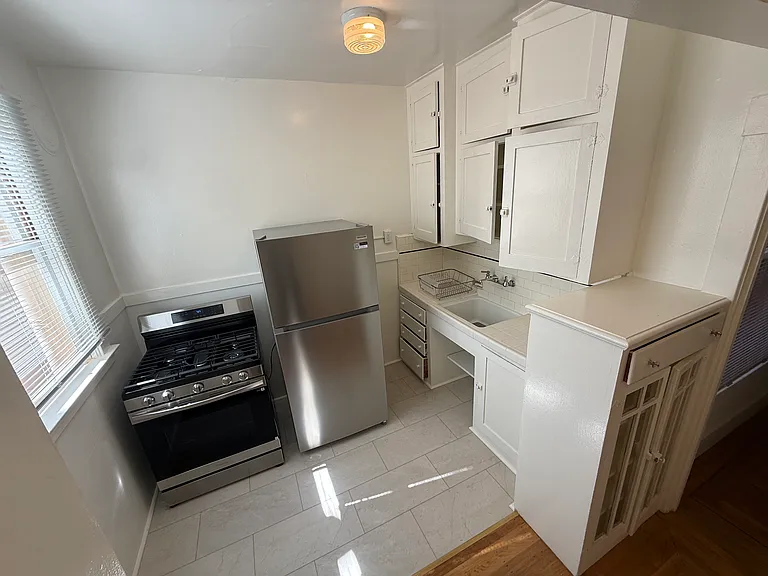 3435 24th St #12 — Photo 3