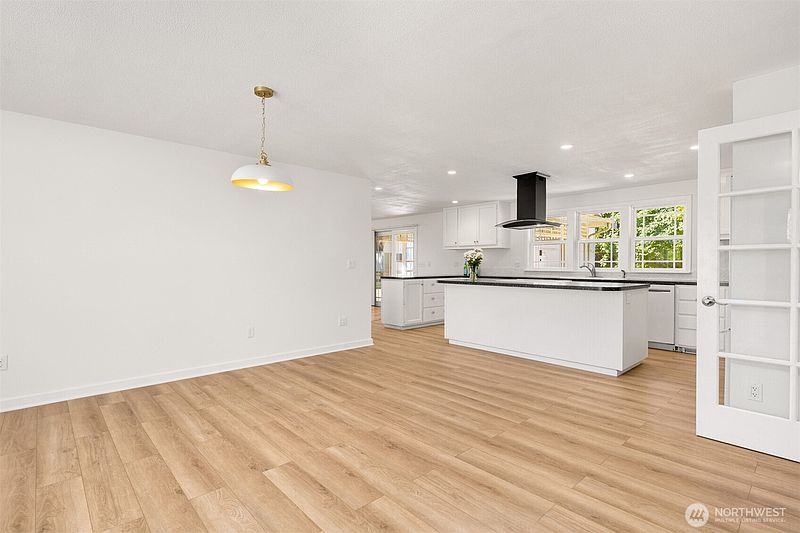 4th image of 25120 SE 384th Street