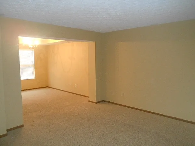 5104 Blossom Ct — Photo 3