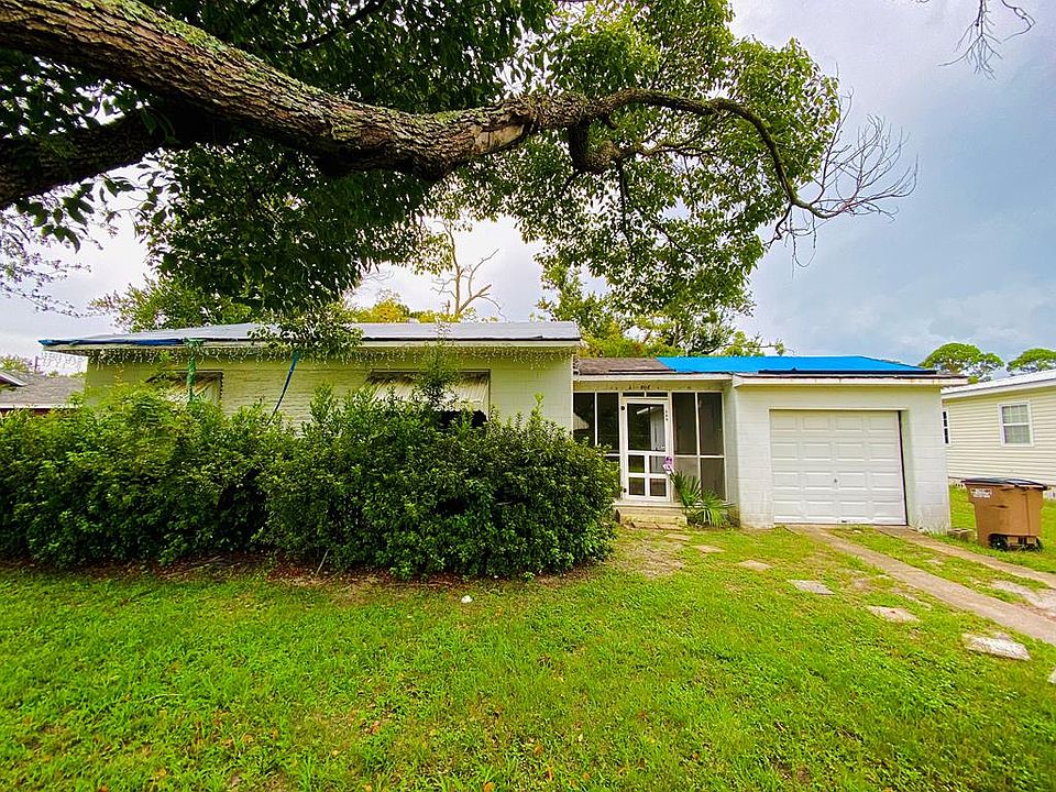 1st image of 808 Garrison Ave