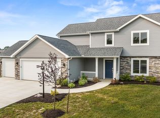 331 W Portsmouth Cv, Columbia City, IN 46725