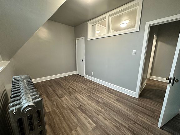 5th image of 139 Main St S #12