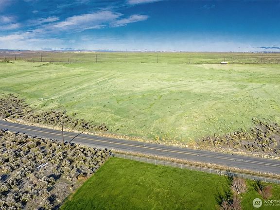 4th image of 9989 NE Neppel Road