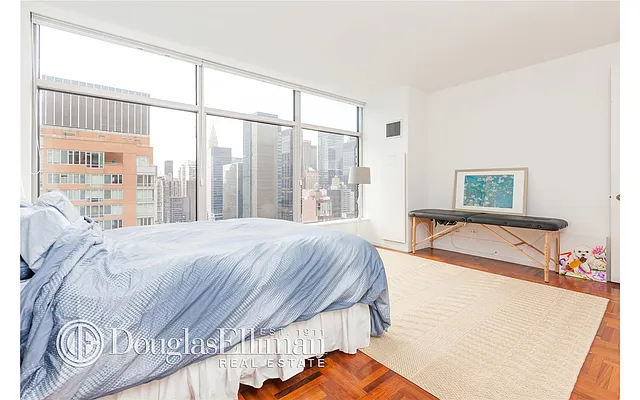 Rented by Douglas Elliman | media 10