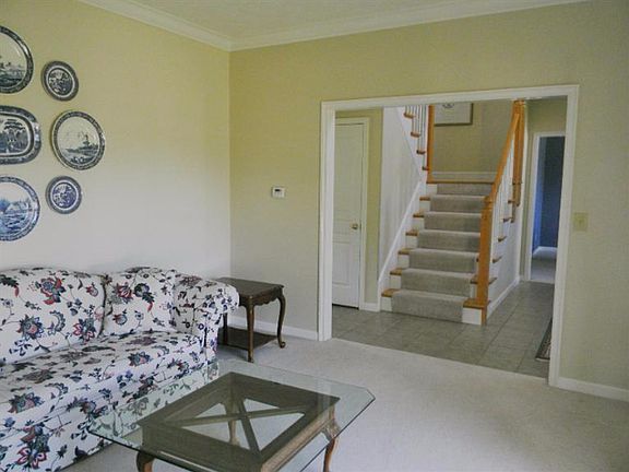 5th image of 6479 Stoney Creek Dr