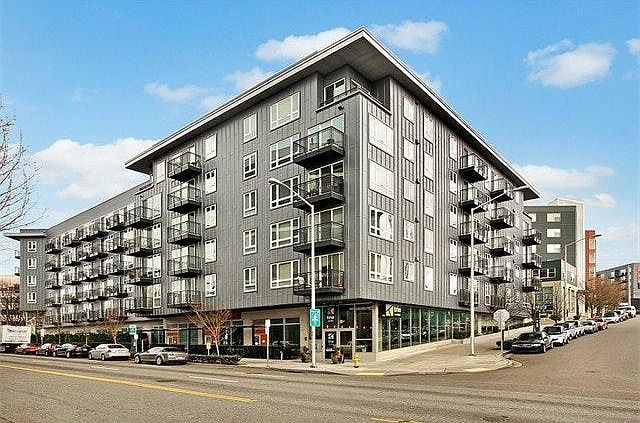 1st image of 3104 Western Ave Unit 303