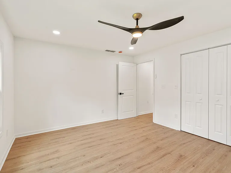 149 Edwards St NW — Photo 16