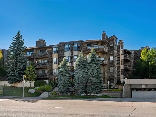 3719B E 49th St NW #406, Calgary, AB T3A 2E3