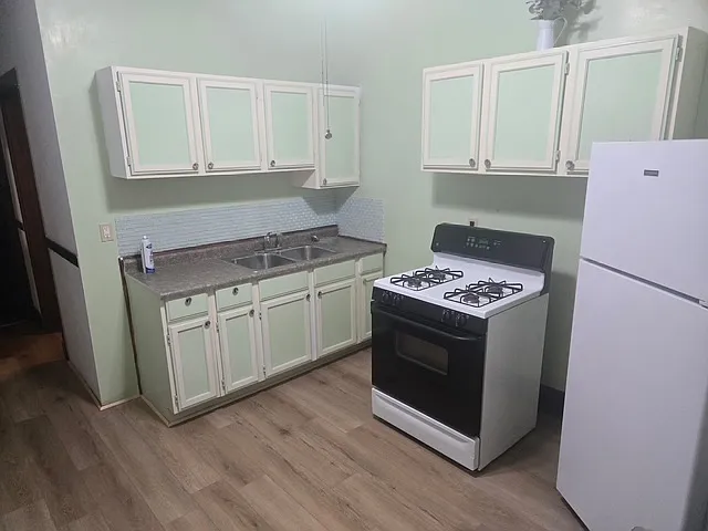 7309 S Langley Ave #1 — Photo 8