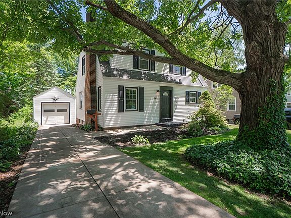 3rd image of 163 Tudor Ave