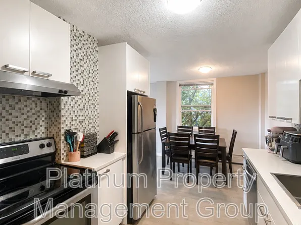 2024 35th Ave SW, Calgary, AB