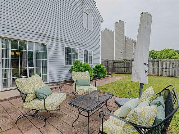 4th image of 5010 Emberly Dr