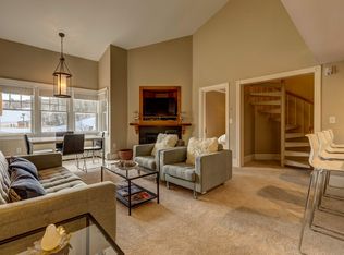 19 Village Lodge Rd #410, South Londonderry, VT 05155