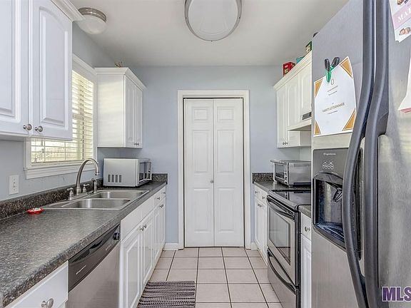 3rd image of 23453 Pleasant Ct