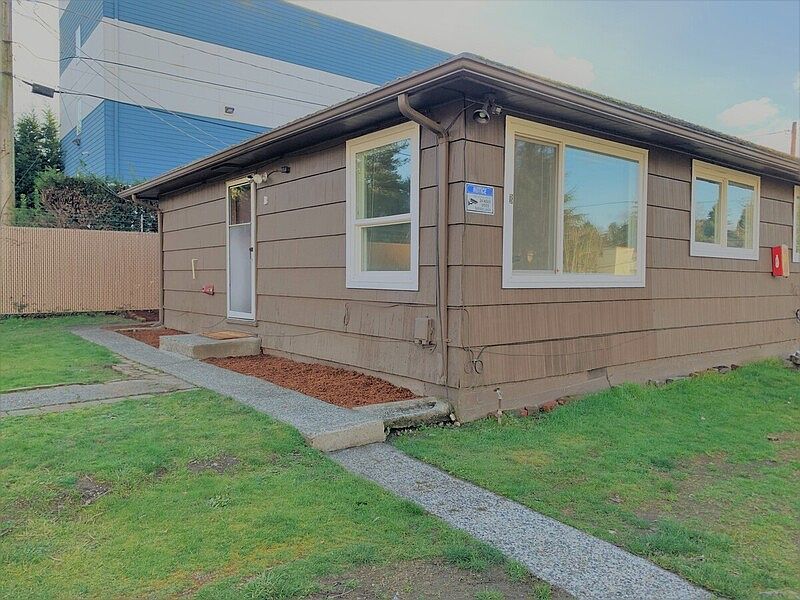 1st image of 11824 Des Moines Memorial Dr S APT B