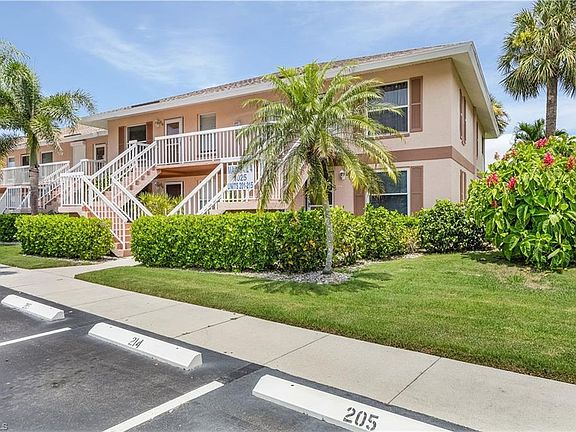 2nd image of 1025 Mainsail DR #205