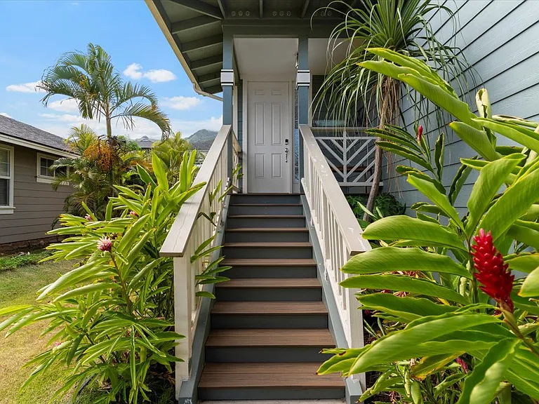 650 Komo Ohia St — Photo 2