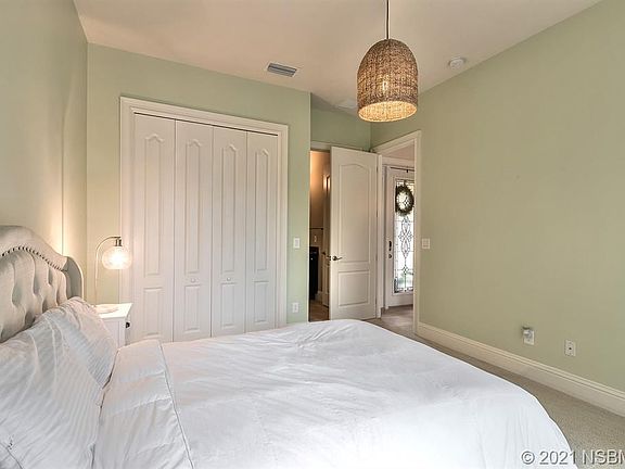 4th image of 322 Harbor Village Point