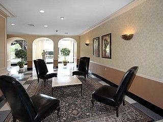 2nd image of 2100 Linwood Ave APT 2M