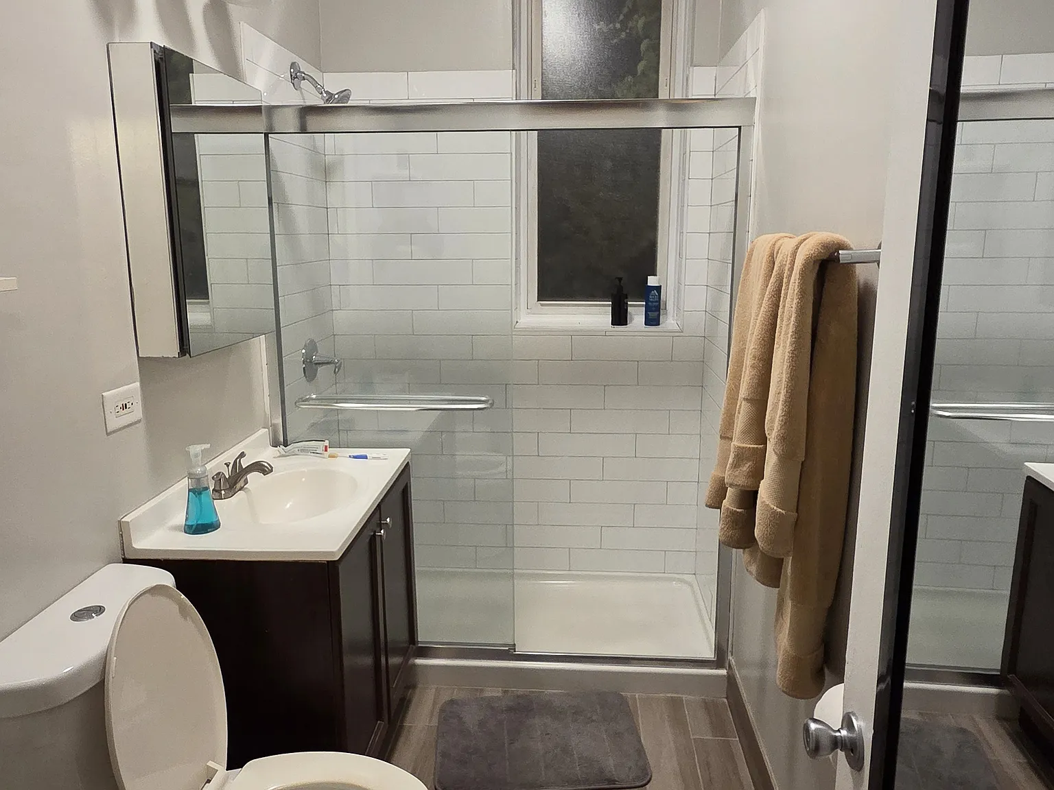 2 bed, 1000 sqft, $2,595 — Photo 1