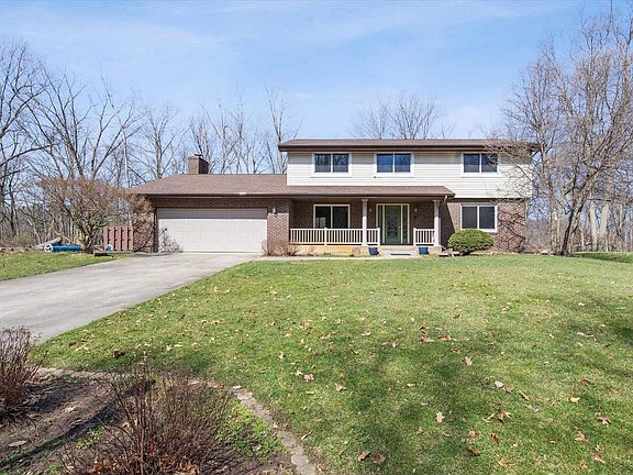 2nd image of 20925 River Brook Ln