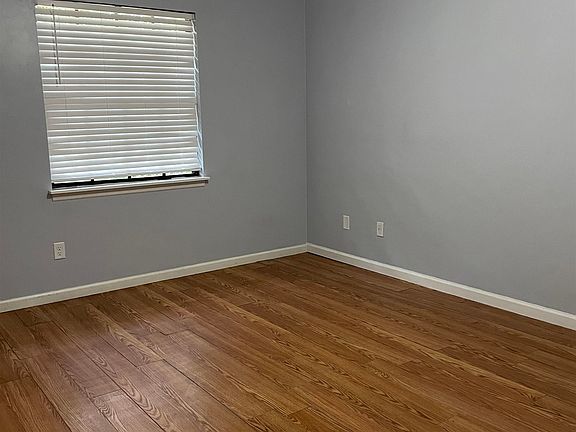 5th image of 1111 Brafforton Dr