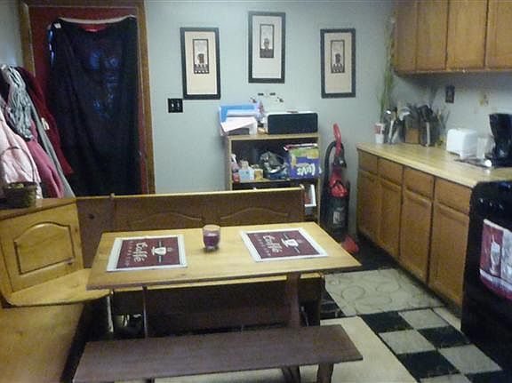 5th image of 1551 E 33rd Ave