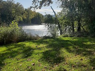 502 Dailey Rd, Charles Town, WV 25414