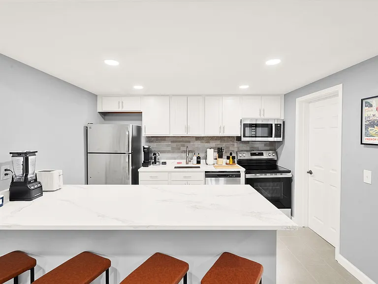 Heathmore Villas Apartments — Photo 17