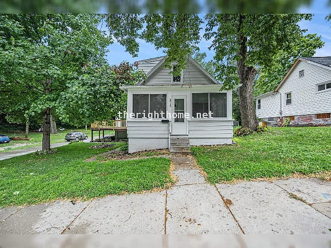 3918 S 14th St — Photo 1