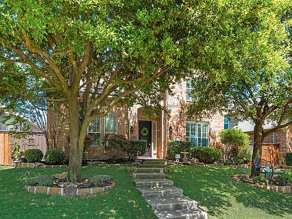 3rd image of 14774 Holly Leaf Dr