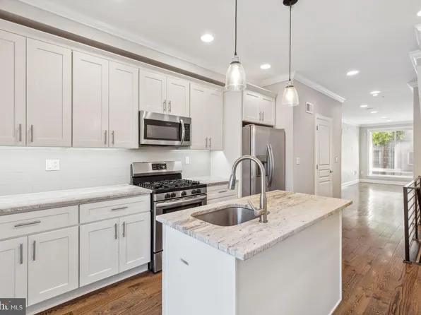 1922 S Lambert St, Philadelphia, PA 19145