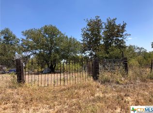 Woodland Hills Rd, Poteet, TX 78065