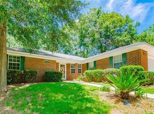 200 Lakeview Loop, Daphne, AL 36526