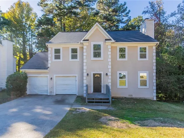 910 Forest Path, Stone Mountain, GA 30088