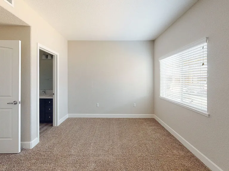 Heritage Landing Apartments — Photo 14
