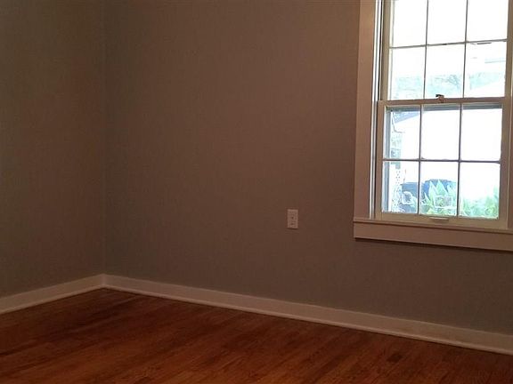 5th image of 1079 S College St