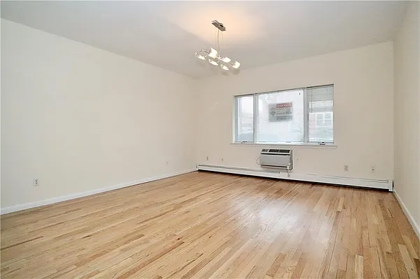 Sold by Remax Edge | media 3