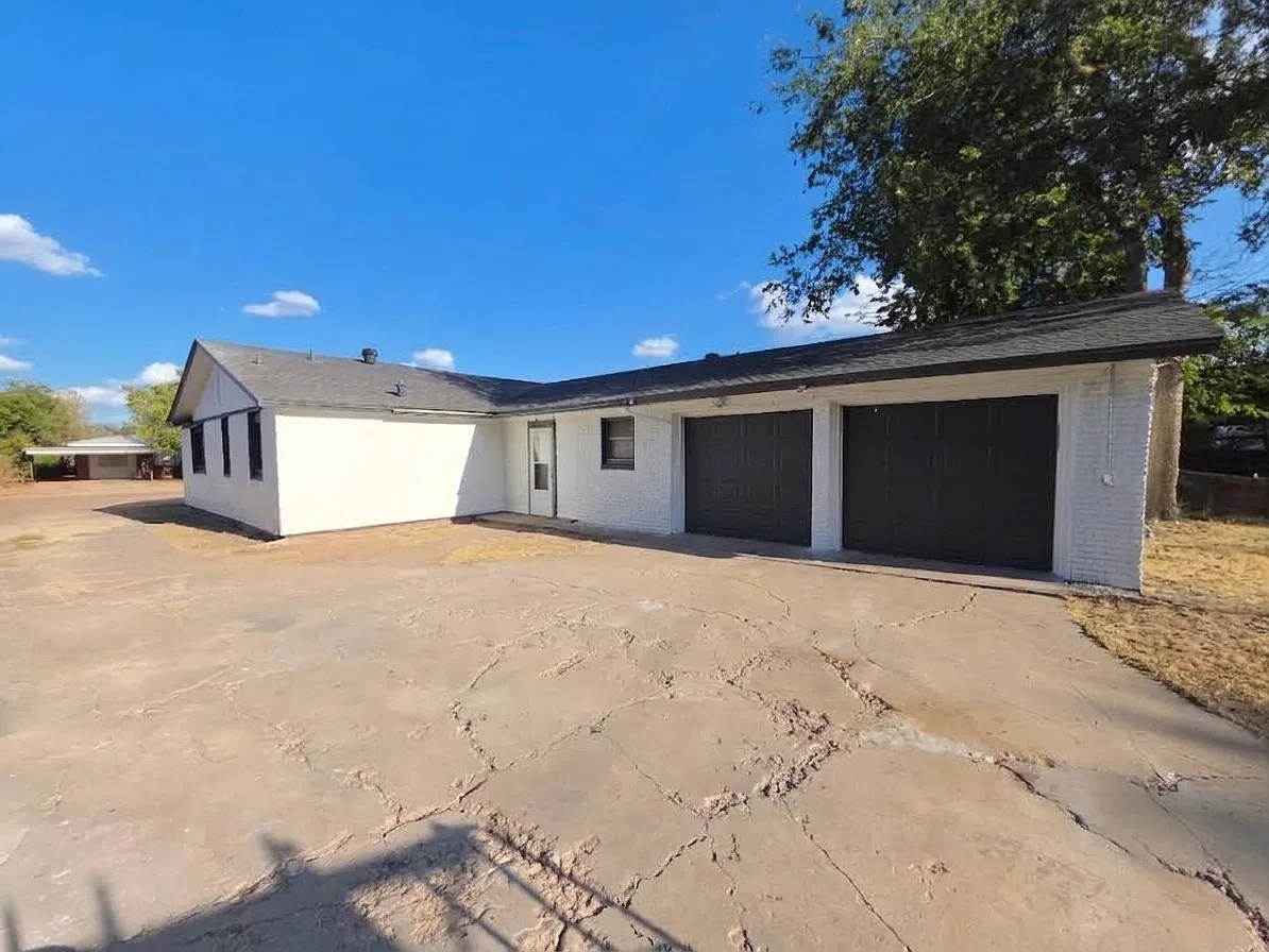 1462 Beechwood Ln — Photo 4