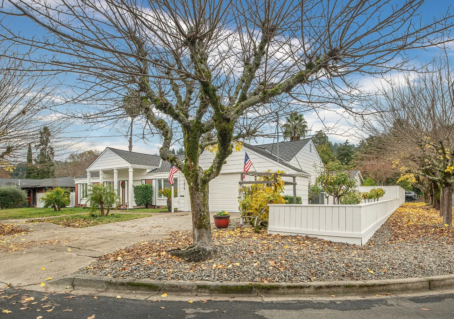 1819 Cedar St — Photo 4